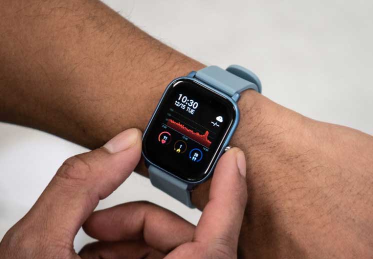 Sinji Smartwatch – Sportief, Licht en Trendy